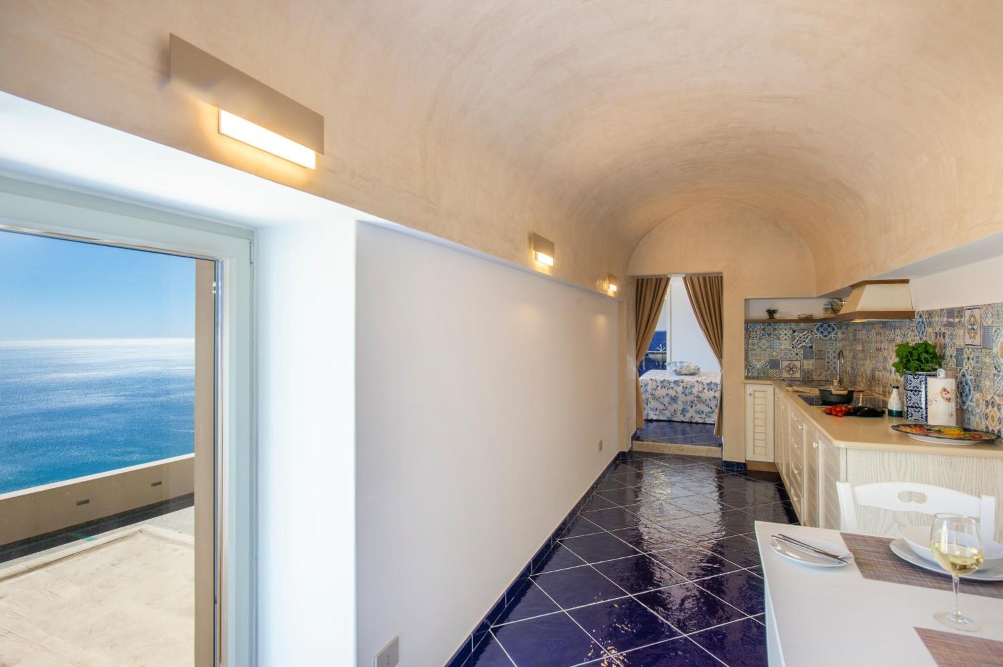 Le Contrade By Sosore Holiday Homes -Amalfi Coast Furore Bagian luar foto
